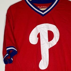 Phillies T-shirt